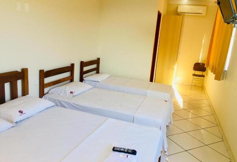 スーペリアの4人部屋, Oliveira