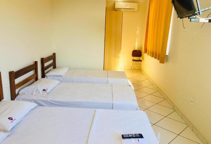 スーペリアの4人部屋, Oliveira