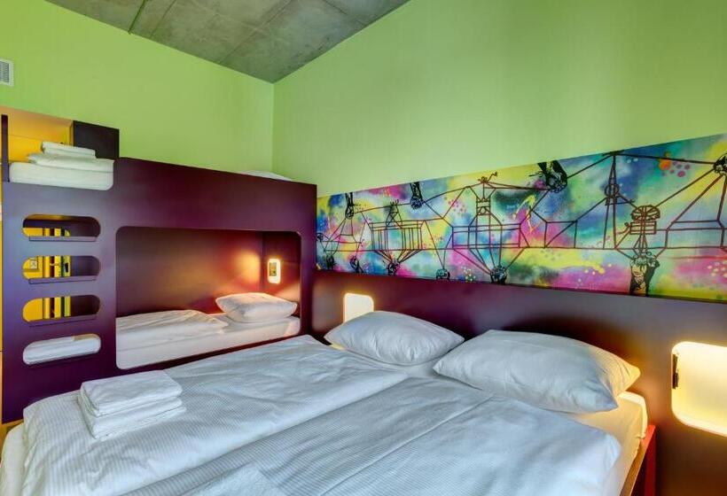 غرفة قياسية رباعية, Meininger Hotel Berlin East Side Gallery