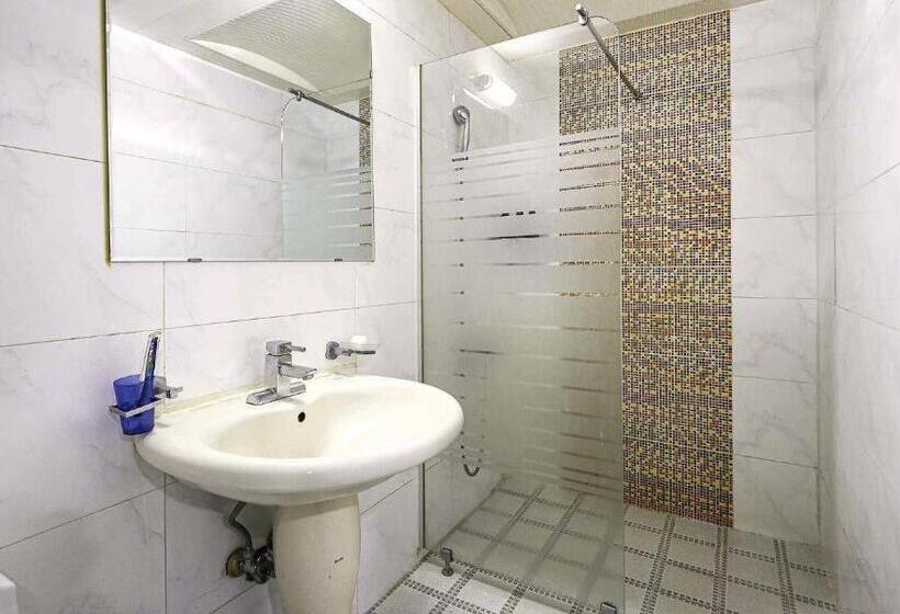 Номер Стандарт, Motel L Amant