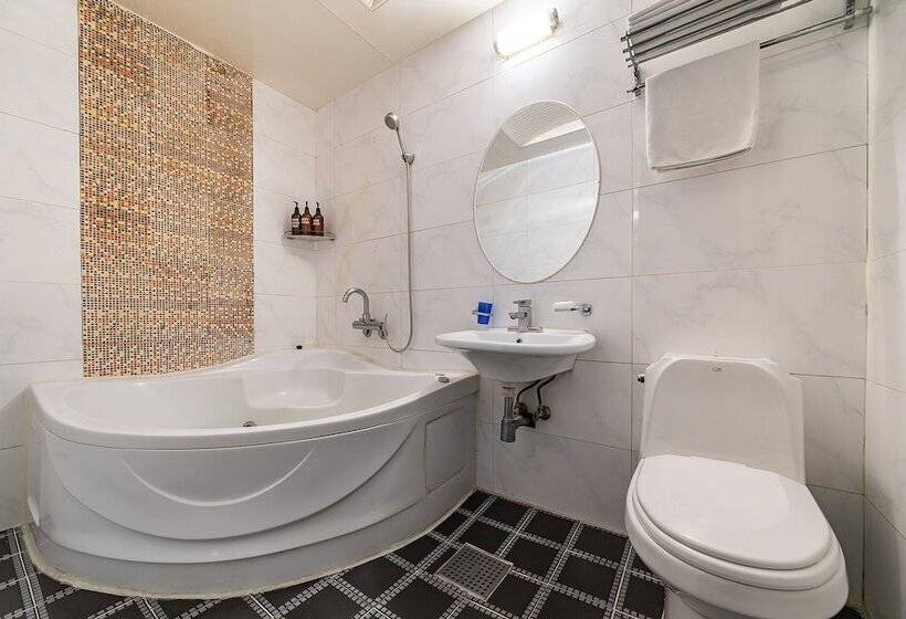 Quarto Estandar, Motel L Amant