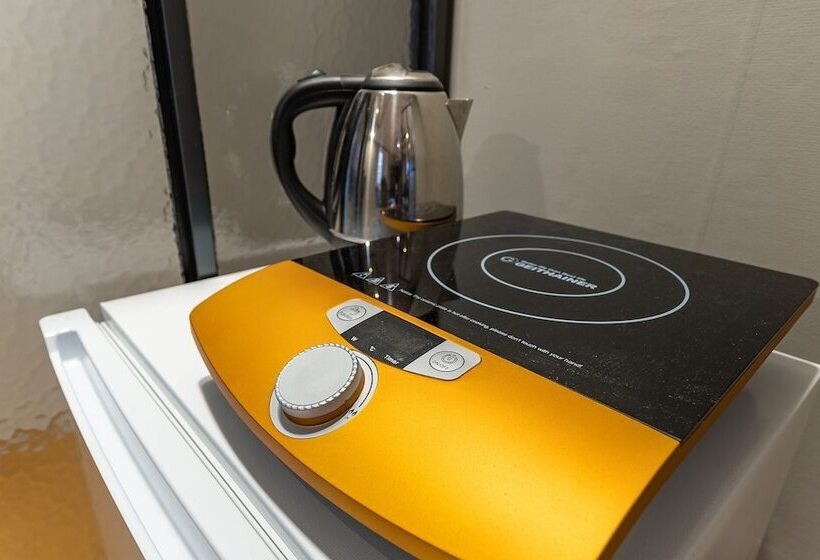 Quarto Estandar, Motel L Amant