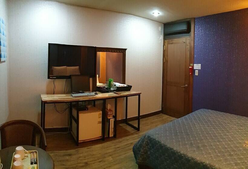 Номер Стандарт, Romance Motel