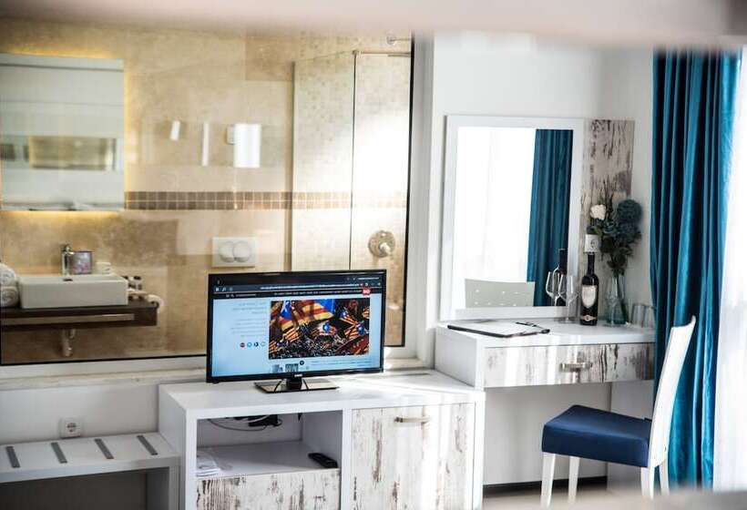 اتاق استاندارد, Salina