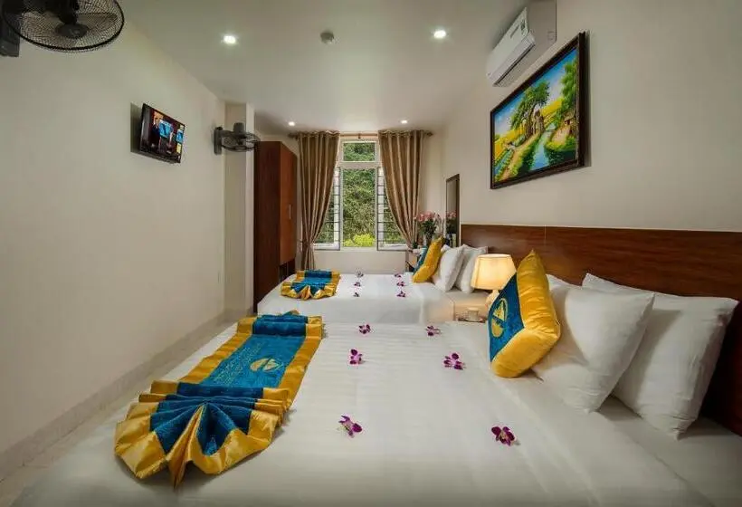 اتاق خانوادگی با چشم‌انداز کوه, Catba Cannon Fort Hotel & Spa