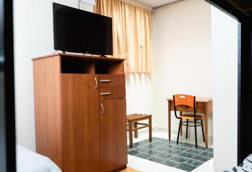 اتاق استاندارد سه نفره, Juanambu