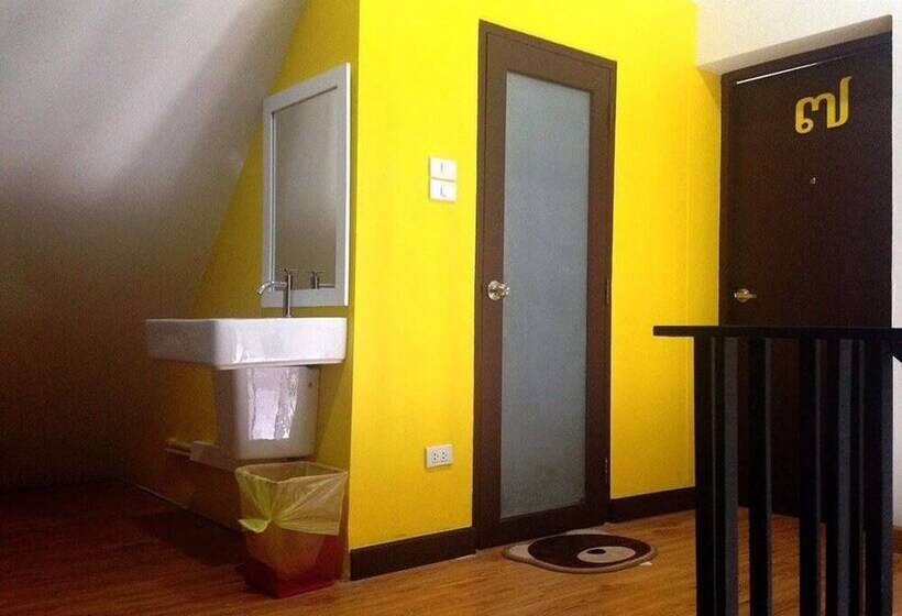 共用房间的床, Papick Lodge   Hostel