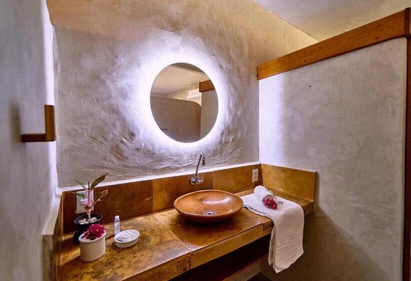 豪华三人间, Pousada Bate Vento