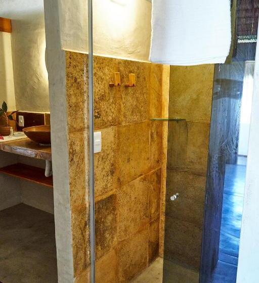 标准三人间, Pousada Bate Vento