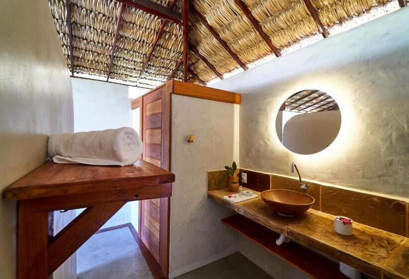 标准三人间, Pousada Bate Vento