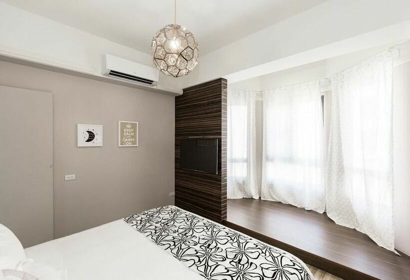 اتاق لوکس, 515 B&b