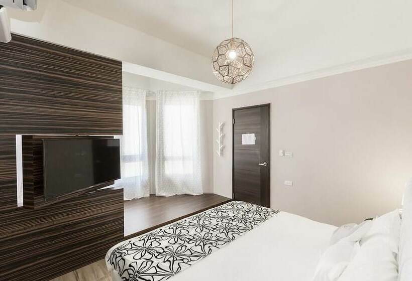 اتاق لوکس, 515 B&b