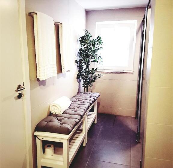 חדר סטנדרט לארבעה, Art 4 You Cascais Suites