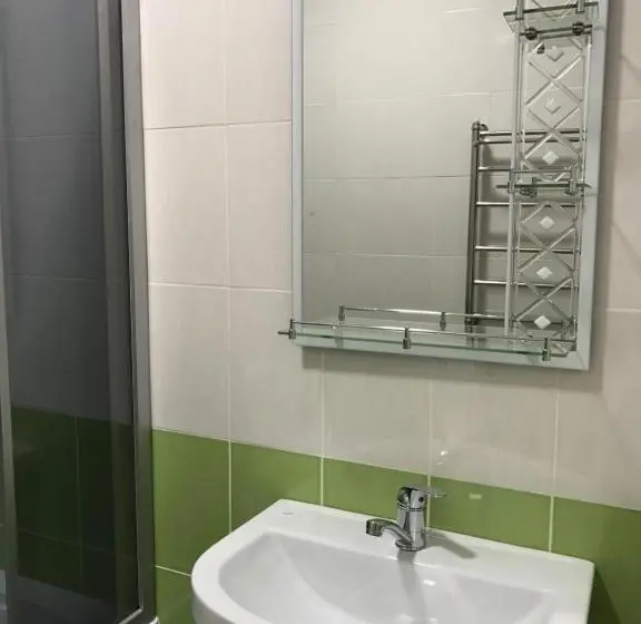 اتاق استاندارد با تخت بزرگ, Bereke Hostel