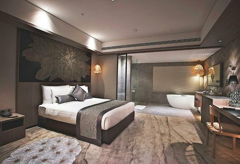 اتاق لوکس با تخت بزرگ, Artree