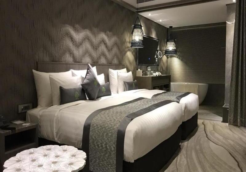 اتاق لوکس سه تخته, Artree