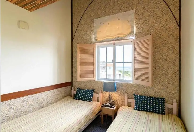 Perhehuone, Auberge Bonne Chere Raout
