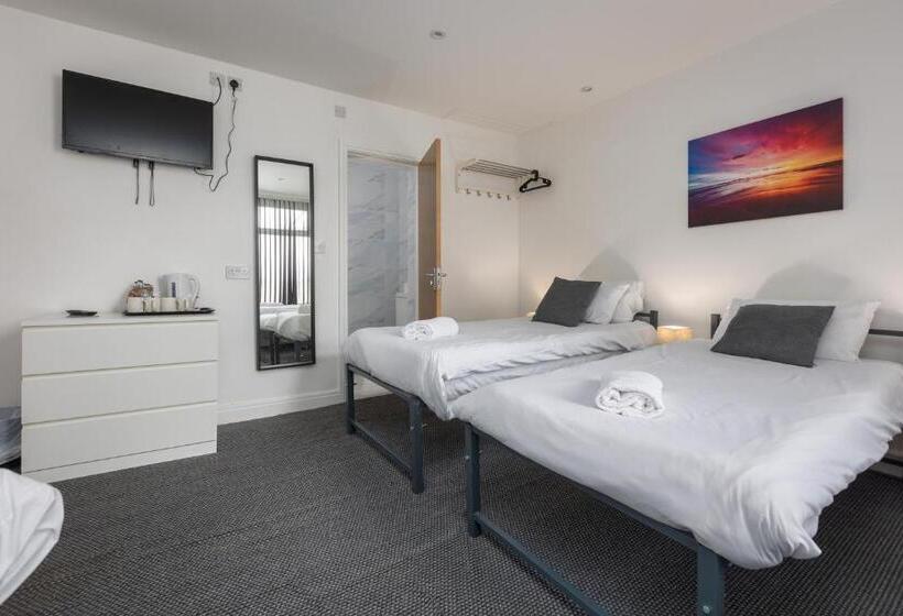 غرفة قياسية رباعية, Mojitos Group Hotel Blackpool