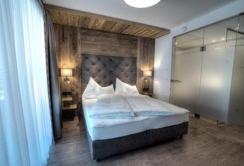 غرفة قياسية مزوَّدة بشُرفة, Eldorado