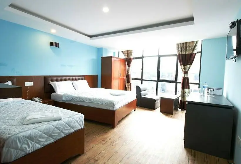اتاق لوکس, Everest Holiday Inn