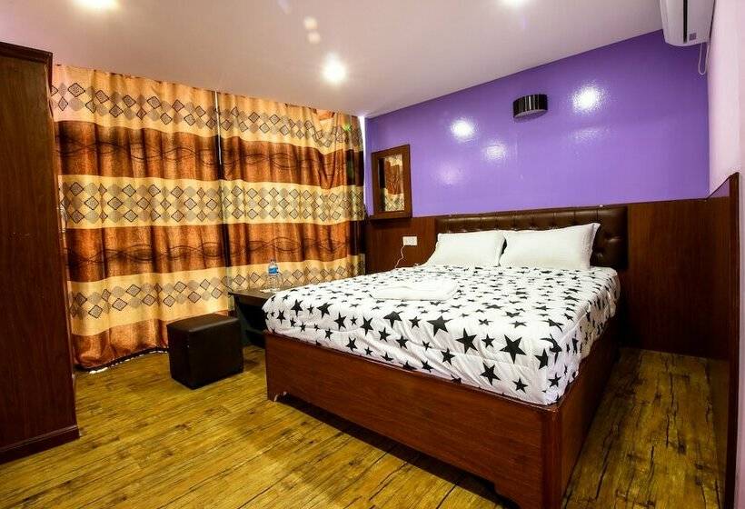 اتاق استاندارد, Everest Holiday Inn