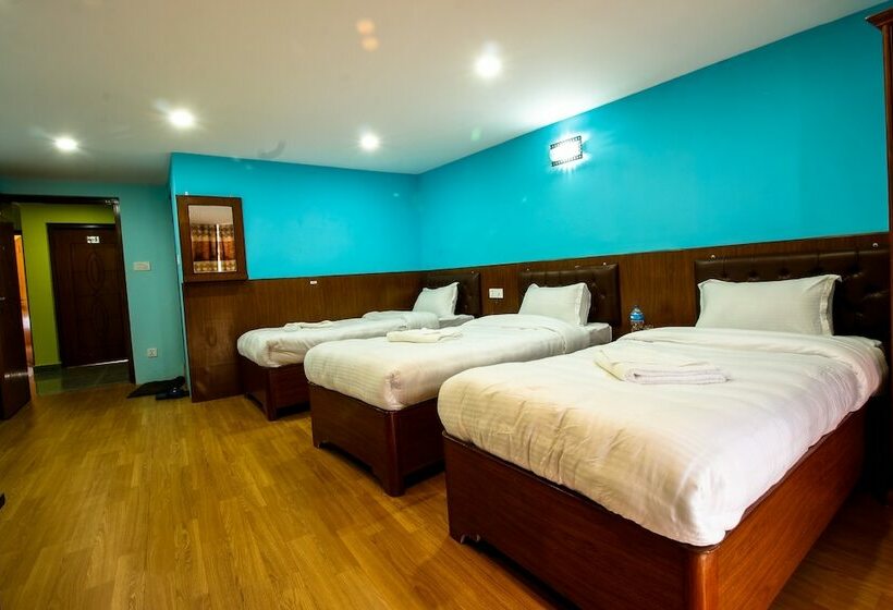 اتاق استاندارد سه نفره, Everest Holiday Inn