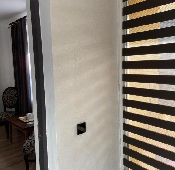 اتاق استاندارد چهار تخته, Ideal