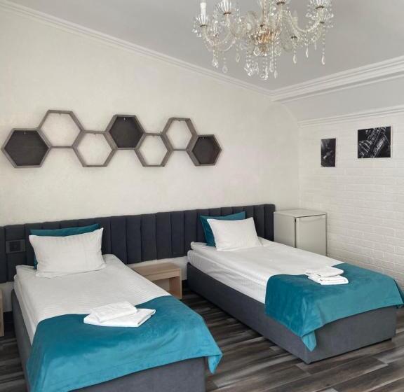 اتاق استاندارد چهار تخته, Ideal