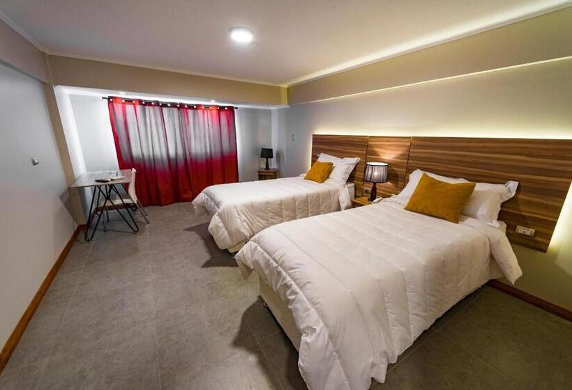 חדר סופריור, Insigne