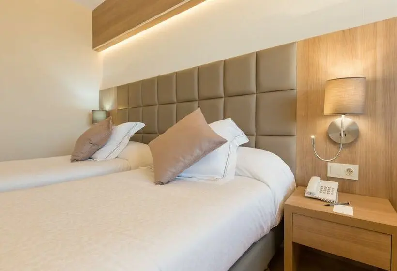 اتاق سوپریور, Lamaraz Hotels