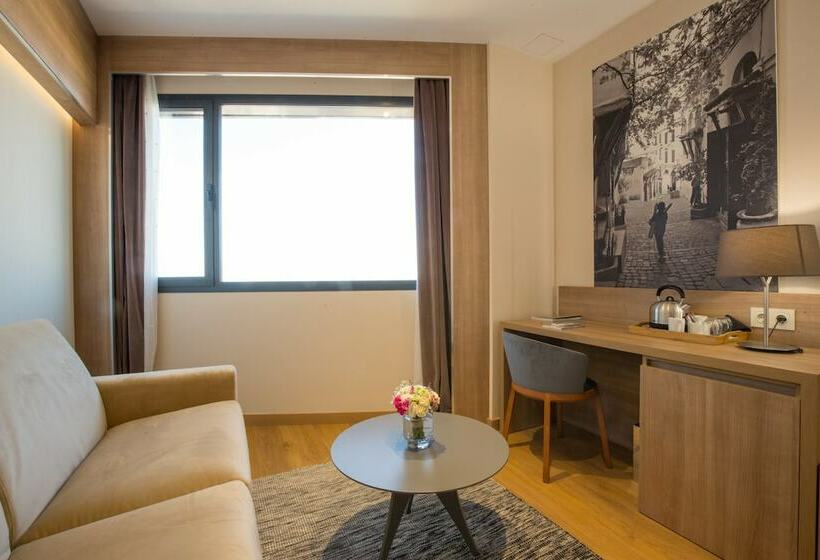 اتاق سوپریور, Lamaraz Hotels