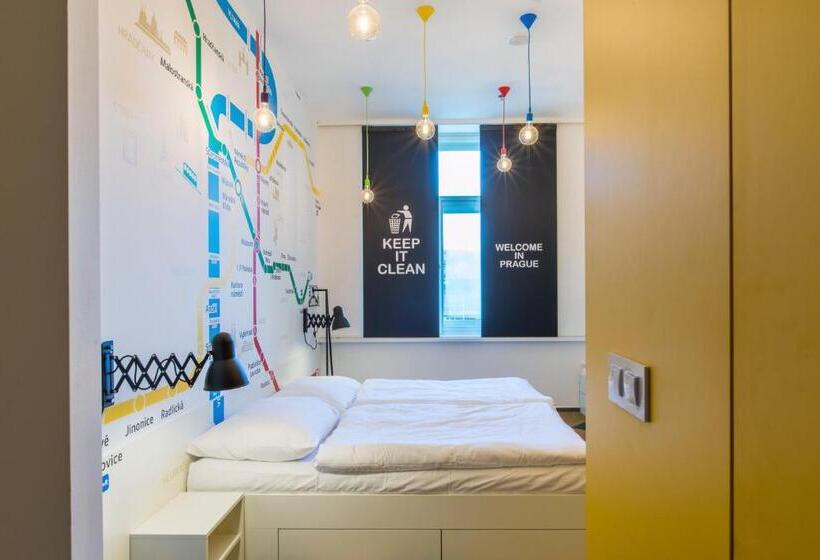 اتاق استاندارد سه نفره, Meetme23