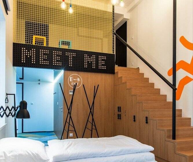 اتاق خانوادگی, Meetme23