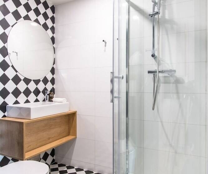 اتاق استاندارد, Meetme23