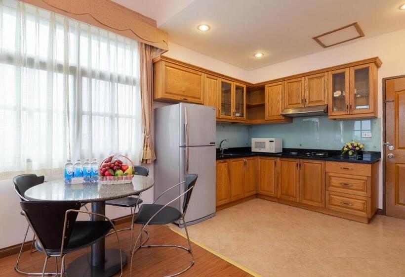 سوئیت 2 خوابه, Oriental Palace