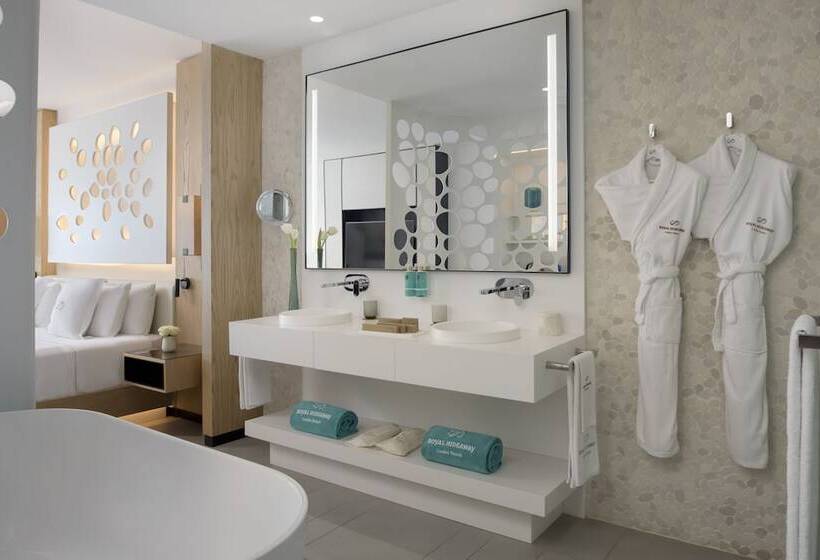 オーシャンビュージュニアスイート, Royal Hideaway Corales Beach   Adults Only