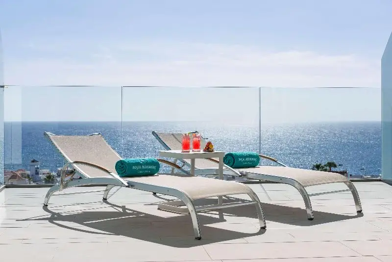 سوییت جونیور با چشمانداز دریا, Royal Hideaway Corales Beach Adults Only