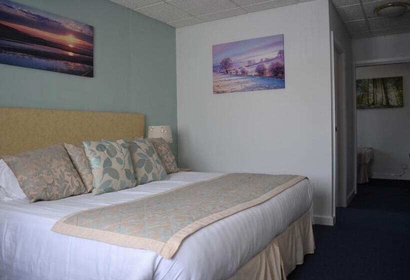 家庭间, Sandown Park Lodge