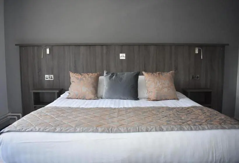 デラックスルーム, Sandown Park Lodge