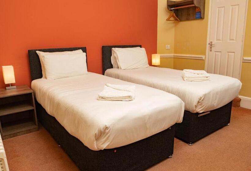 غرفة قياسية, The Cosener's House