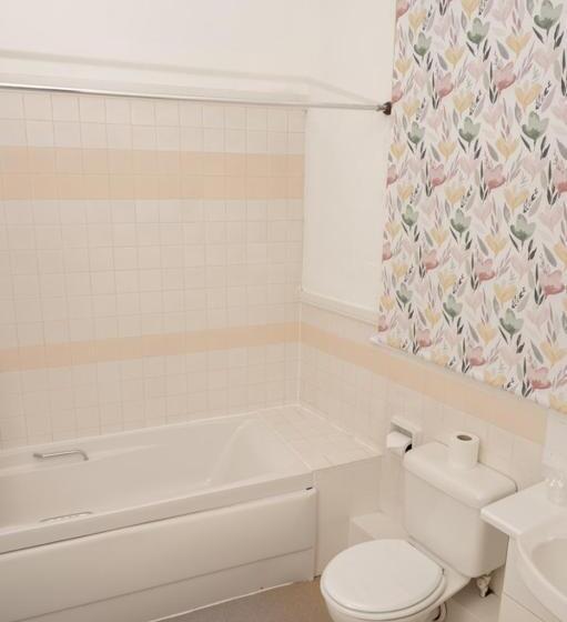 غرفة قياسية, The Cosener's House