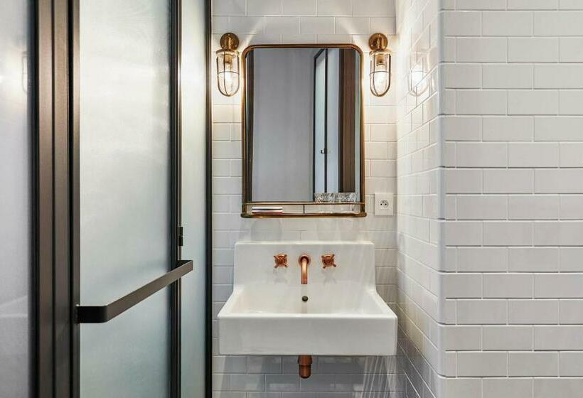 ガーデンビュースタンダードルーム, The Hoxton  Paris