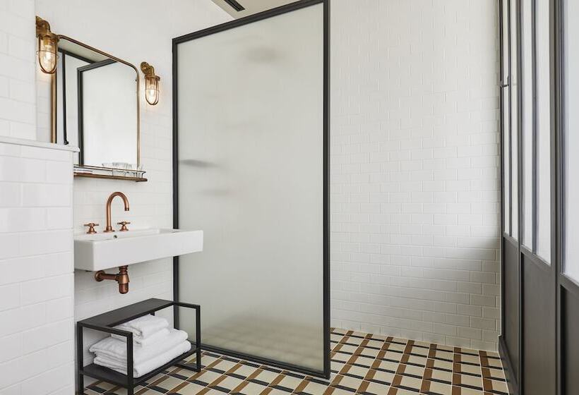 スタンダードルーム, The Hoxton  Paris