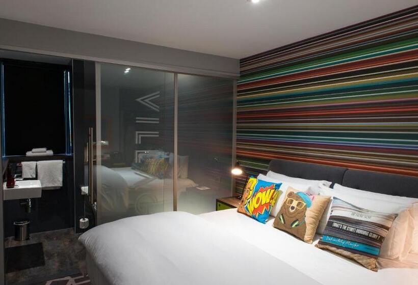 标准间, Village Hotel Portsmouth