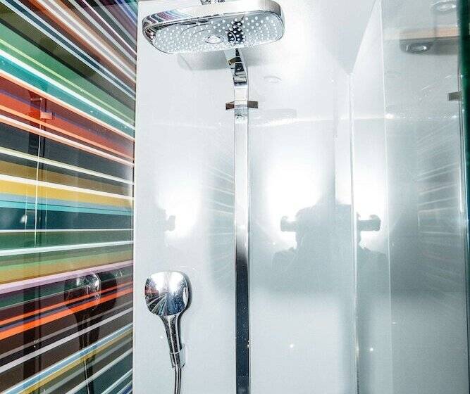 标准间, Village Hotel Portsmouth