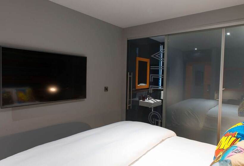 标准间, Village Hotel Portsmouth