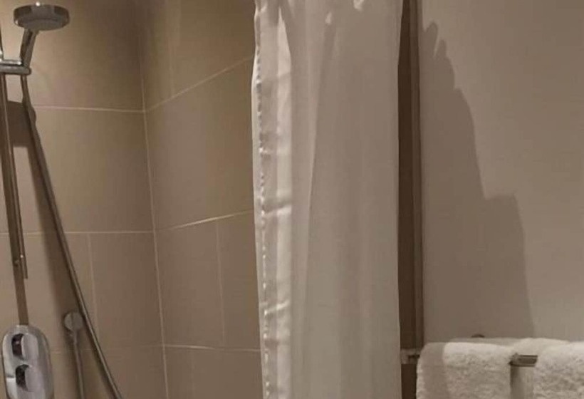 Номер Стандарт, 8 Owls B&b