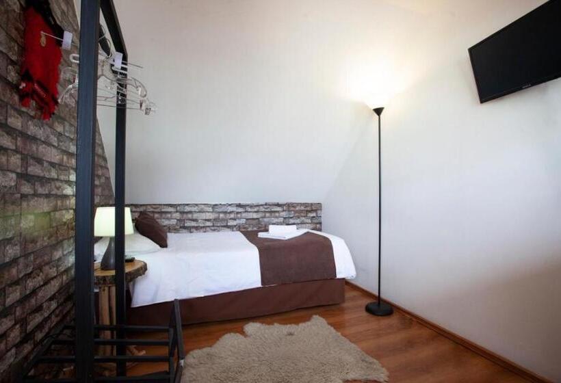 اتاق استاندارد یک نفره, Tel Hauke Hostal