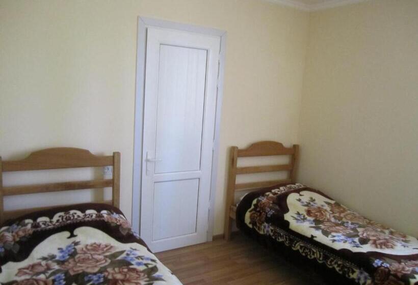 غرفة إقتصادية, B&b Byurakan Vanush