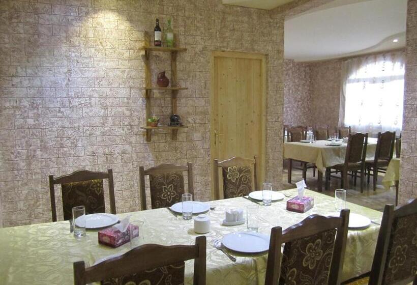 غرفة إقتصادية, B&b Byurakan Vanush